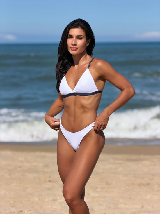 Biquíni Asa Delta Branco c/ Azul Marinho