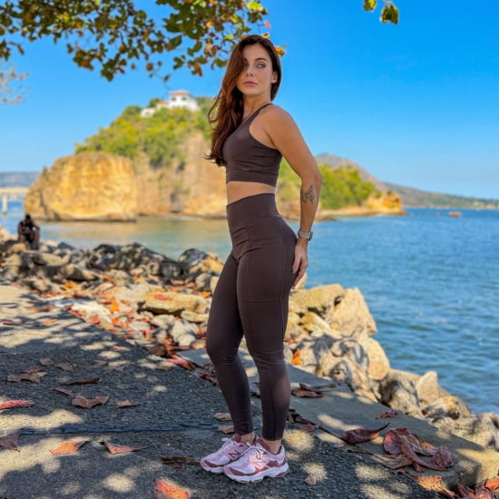 Conjunto Legging e Top Liso Premium c/ Bojo Removível