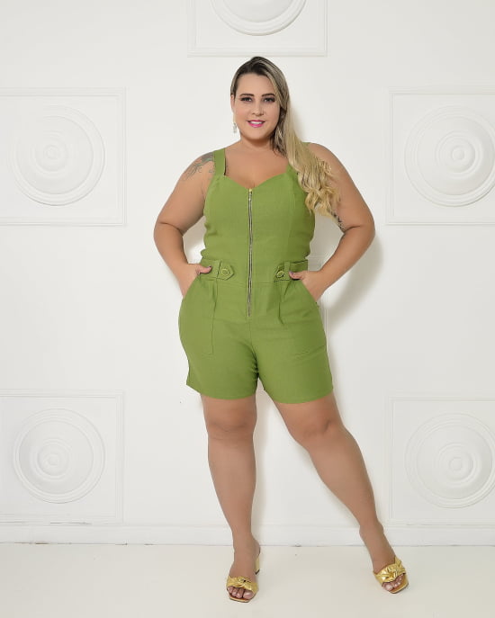 Macaquinho Alfaiataria Em Bengaline Plus Size